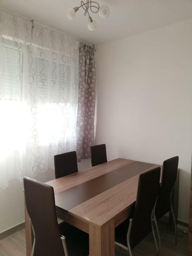 Apartment White Pula Zewnętrze zdjęcie